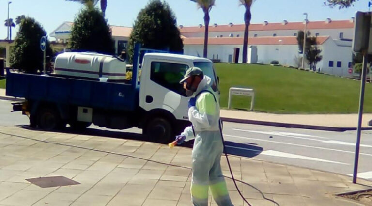 Adaptación del servicio de mantenimiento y conservación de la E.U.C. Costa Ballena Chipiona por el Covid-19